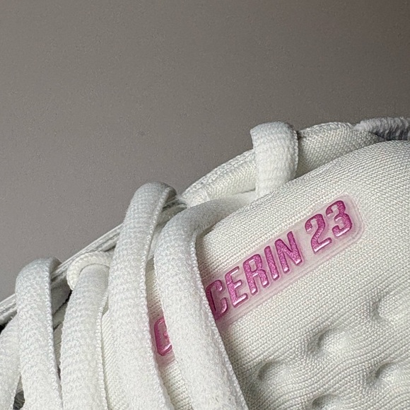 Brand New In Box Brooks Glycerin 23 women's size 9.5. White and pink color way 🔥 - Picture 6 of 15